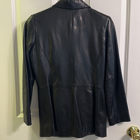 Woman’s Ann Taylor leather jacket XSP - Picture 2 of 2